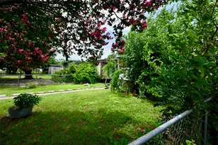 4362 Sunset Cir, The Colony, TX 75056 - Photo 2
