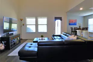 4025 Huntington Dr, Denton, TX 76209 - Photo 6