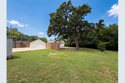 420 Bluebonnet Drive, Hurst, TX 76053 - Photo 22
