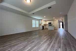 2533 Creekbend Ln, Denton, TX 76208 - Photo 2