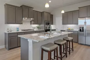 3688 Rolling Meadows Dr, Grand Prairie, TX 76065 - Photo 2