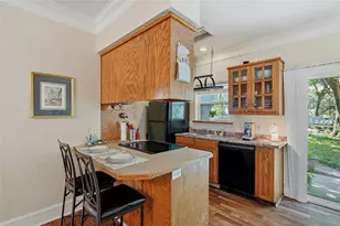 221 W 5th St, Bonham, TX 75418 - Photo 28