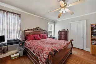 221 W 5th St, Bonham, TX 75418 - Photo 18