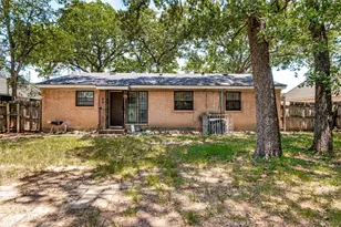 6810 Marla Dr, Dallas, TX 75217 - Photo 24