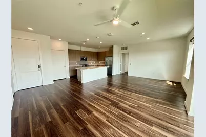 7450 Coronado Avenue #504, Dallas, TX 75214 - Photo 2