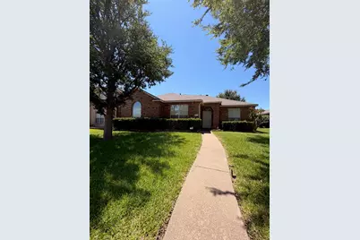 732 Dandelion Drive, Mesquite, TX 75149 - Photo 2