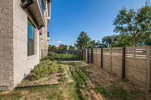 7819 Verona Pl, Dallas, TX 75231 - Photo 24