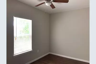 1012 Faye Street, Gainesville, TX 76240 - Photo 8