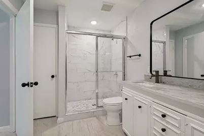 3525 Bangor Court E, Irving, TX 75062 - Photo 18