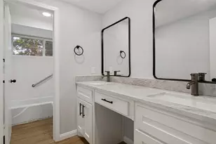 3525 Bangor Ct E, Irving, TX 75062 - Photo 22