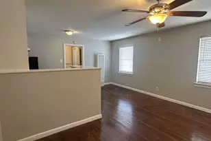 4815 Live Oak St, Dallas, TX 75204 - Photo 4