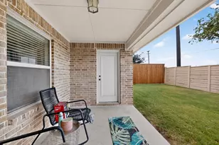 101 Loving Trail, Justin, TX 76247 - Photo 32