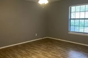 609 Williamsburg Ct, Granbury, TX 76048 - Photo 8