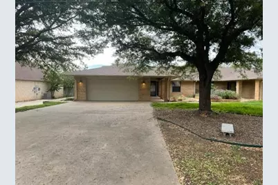 609 Williamsburg Court, Granbury, TX 76048 - Photo 1