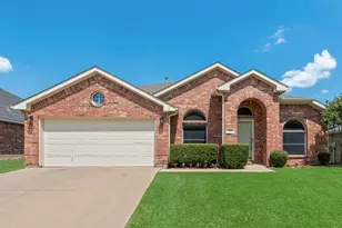 7711 Pittsford Ln, Arlington, TX 76002 - Photo 2