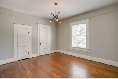 1630 Mistletoe Boulevard #B, Fort Worth, TX 76104 - Photo 12