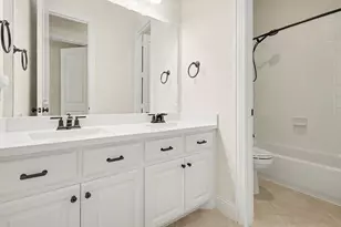 12236 Curry Creek Dr, Frisco, TX 75035 - Photo 18