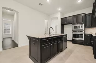 12236 Curry Creek Dr, Frisco, TX 75035 - Photo 8
