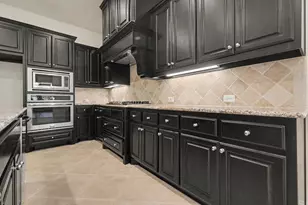 12236 Curry Creek Dr, Frisco, TX 75035 - Photo 10