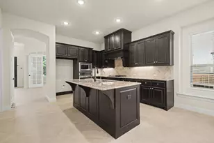 12236 Curry Creek Dr, Frisco, TX 75035 - Photo 8