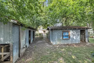 1719 Rogene Dr, Waco, TX 76705 - Photo 18
