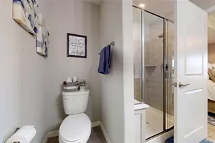 945 Hidden Eddy Dr, McKinney, TX 75071 - Photo 16