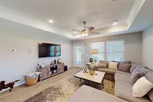 945 Hidden Eddy Dr, McKinney, TX 75071 - Photo 4