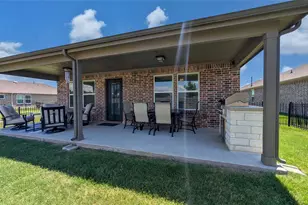 945 Hidden Eddy Dr, McKinney, TX 75071 - Photo 22