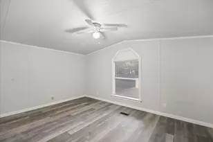 4617 Lyndi Ln, Granbury, TX 76049 - Photo 16