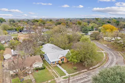1029 N 45th Street, Waco, TX 76710 - Photo 2