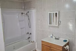 916 W Avenue B, Rosebud, TX 76570 - Photo 12