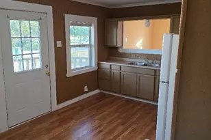 916 W Avenue B, Rosebud, TX 76570 - Photo 8