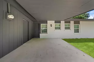 2420 Cloverdale St, Arlington, TX 76010 - Photo 14
