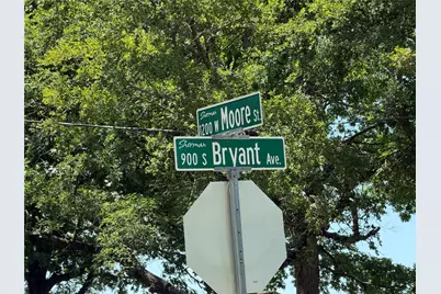 901 S Bryant Avenue, Sherman, TX 75092 - Photo 16