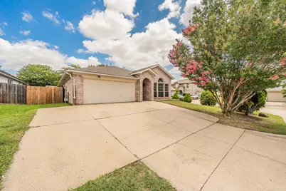 10212 Brea Canyon Road, Fort Worth, TX 76108 - Photo 2