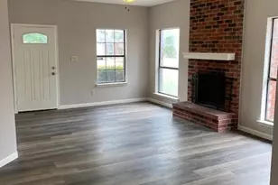 805 Melville Dr, Arlington, TX 76015 - Photo 2
