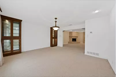 1008 Loch Lomond Drive, Arlington, TX 76012 - Photo 16
