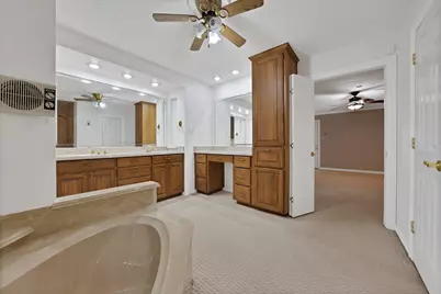 1008 Loch Lomond Drive, Arlington, TX 76012 - Photo 24