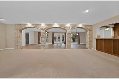1008 Loch Lomond Drive, Arlington, TX 76012 - Photo 4