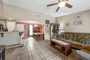 2105 Real Dr, Waco, TX 76712 - Photo 8