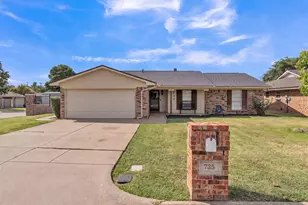 735 Danvers Ln, Mansfield, TX 76063 - Photo 4