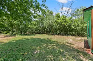 1304 E Clay St, Waco, TX 76704 - Photo 14