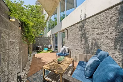 1001 Belleview Street #101, Dallas, TX 75215 - Photo 20