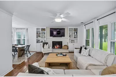 6402 Vanderbilt Avenue, Dallas, TX 75214 - Photo 2
