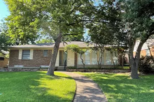 1303 Northlake Dr, Richardson, TX 75080 - Photo 2