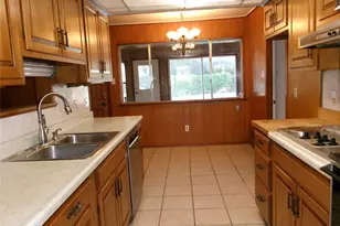 1208 Academy Dr, Arlington, TX 76013 - Photo 12