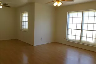 1208 Academy Dr, Arlington, TX 76013 - Photo 6