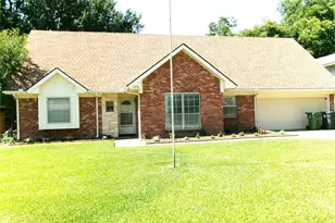 1208 Academy Dr, Arlington, TX 76013 - Photo 2