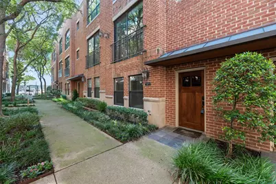 2411 N Hall Street, Dallas, TX 75204 - Photo 2