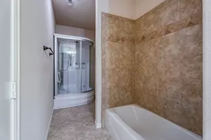 2009 Canaveral Ct, Granbury, TX 76048 - Photo 24